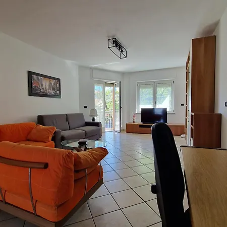 Officium Su Piazzetta Appartement *