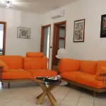 Officium Su Piazzetta Apartment *