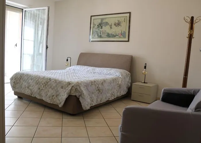 Officium Su Piazzetta *